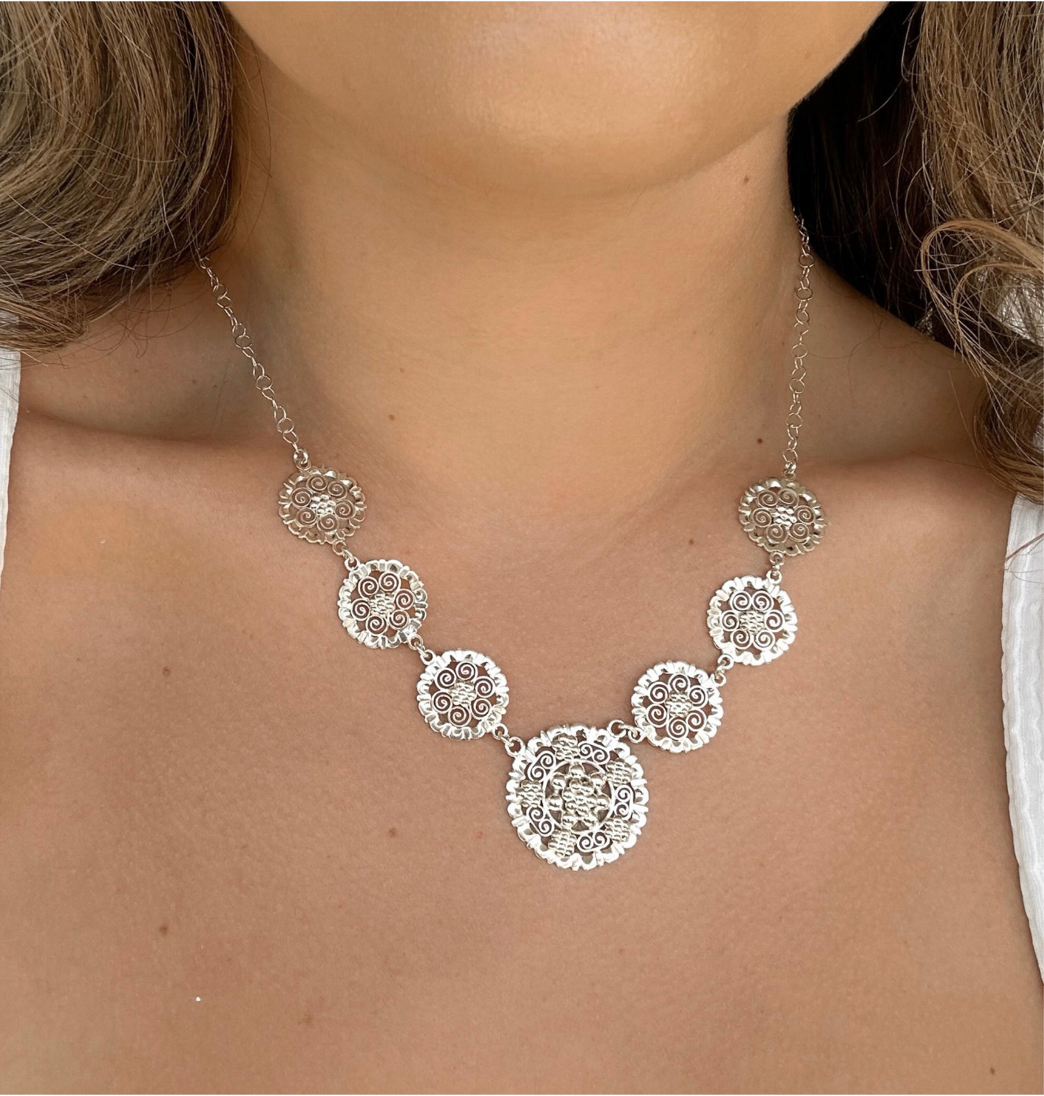 Collares