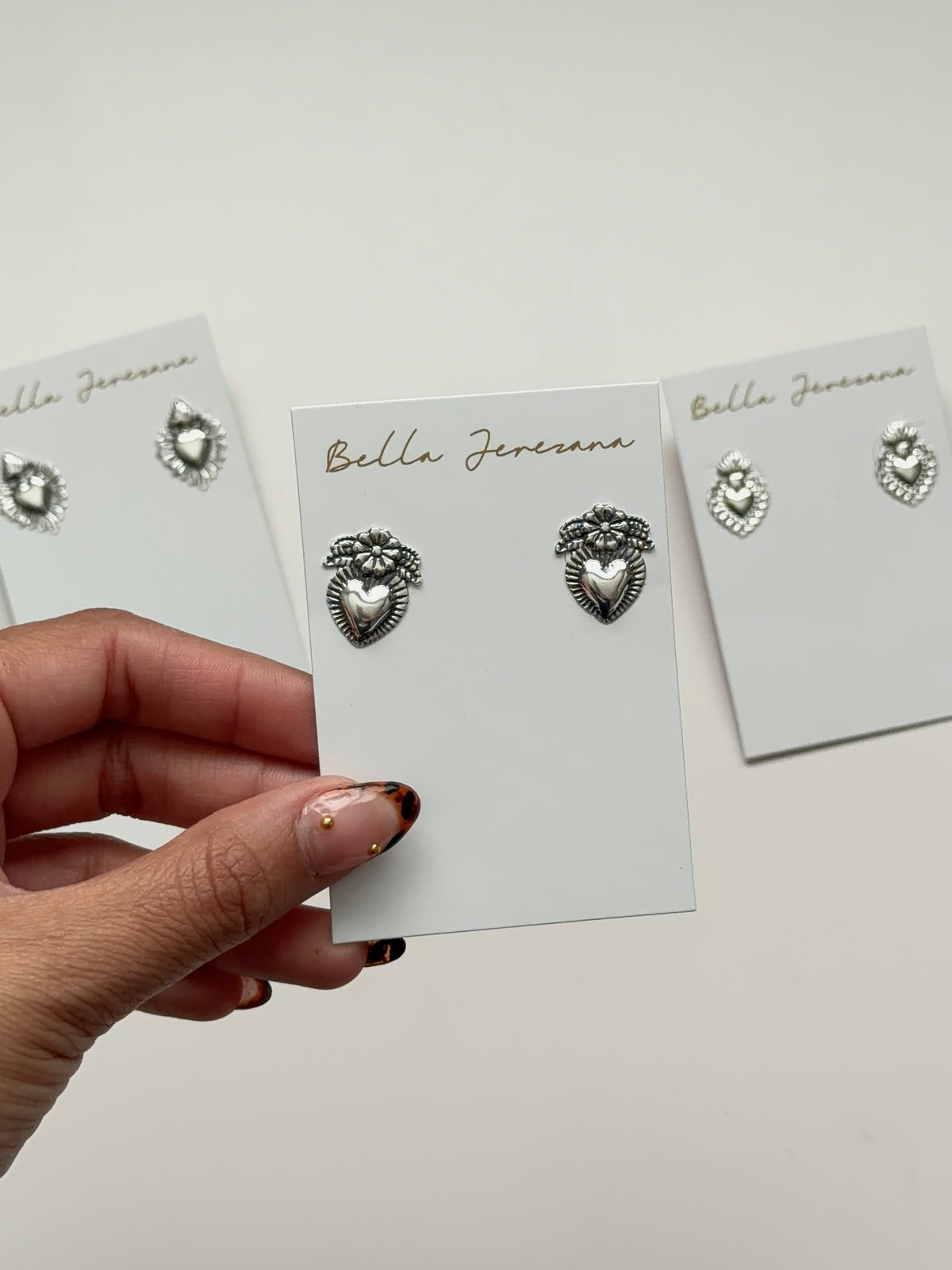 Stud Sagrado Corazón